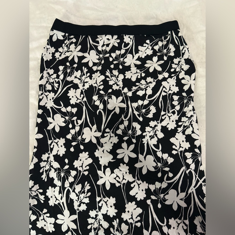 Tommy Hilfiger Black and White Floral Knit